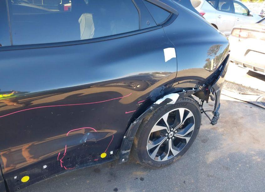 Photo 22 of 2022 Ford Mustang MACH-E PREMIUM (VIN 3FMTK3R7XNMA47657)