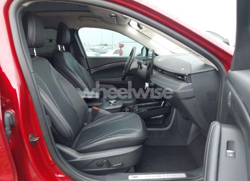 Photo 5 of 2022 Ford Mustang MACH-E PREMIUM (VIN 3FMTK3RM1NMA57631)