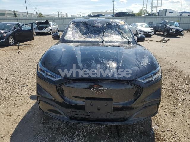 Photo 3 of 2021 FORD MUSTANG MACH-E PREMIUM N/A (VIN 3FMTK3RM4MMA56875)