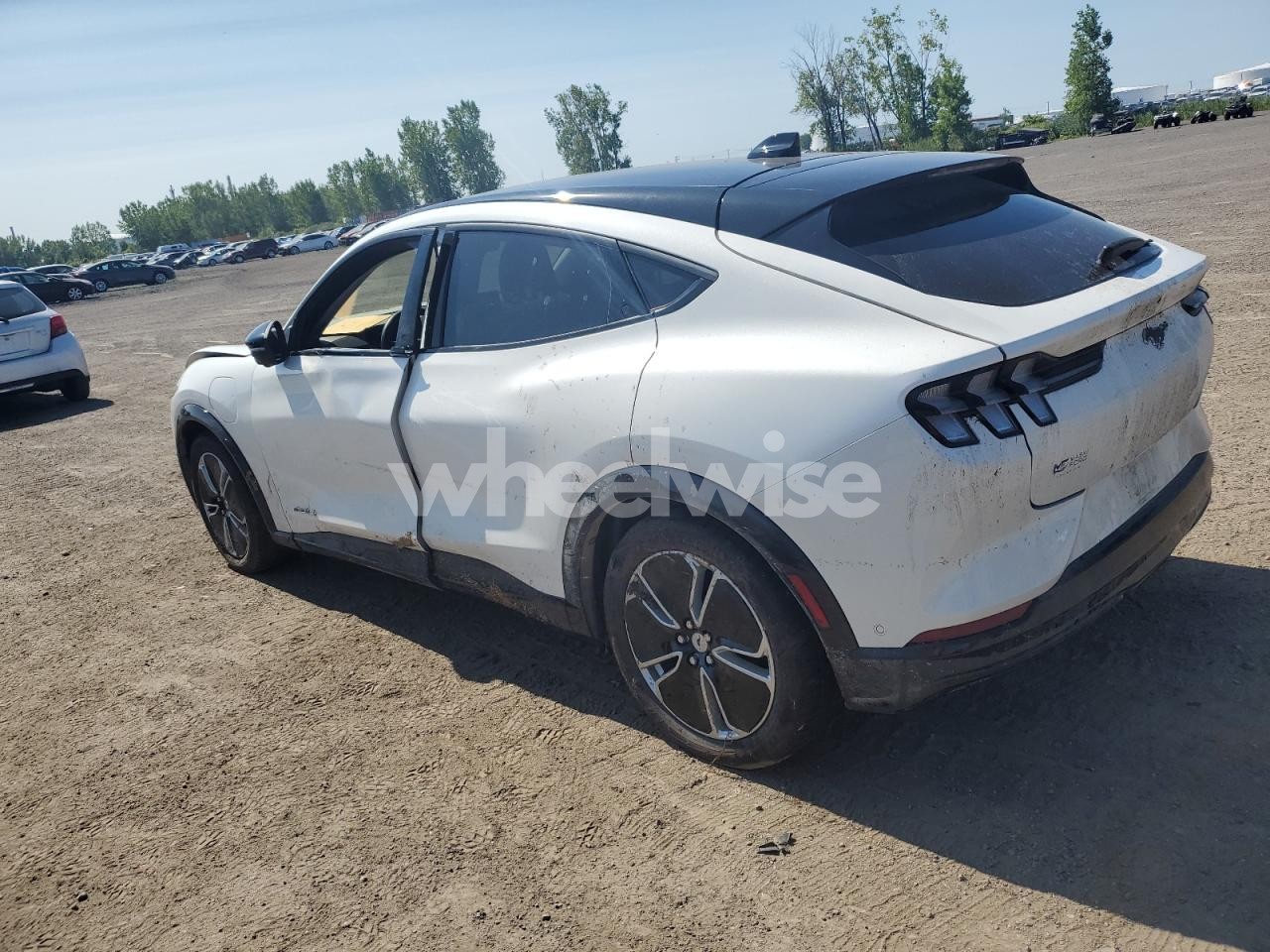 Photo 2 of 2023 FORD MUSTANG MACH-E PREMIUM (VIN 3FMTK3S53PMB00808)