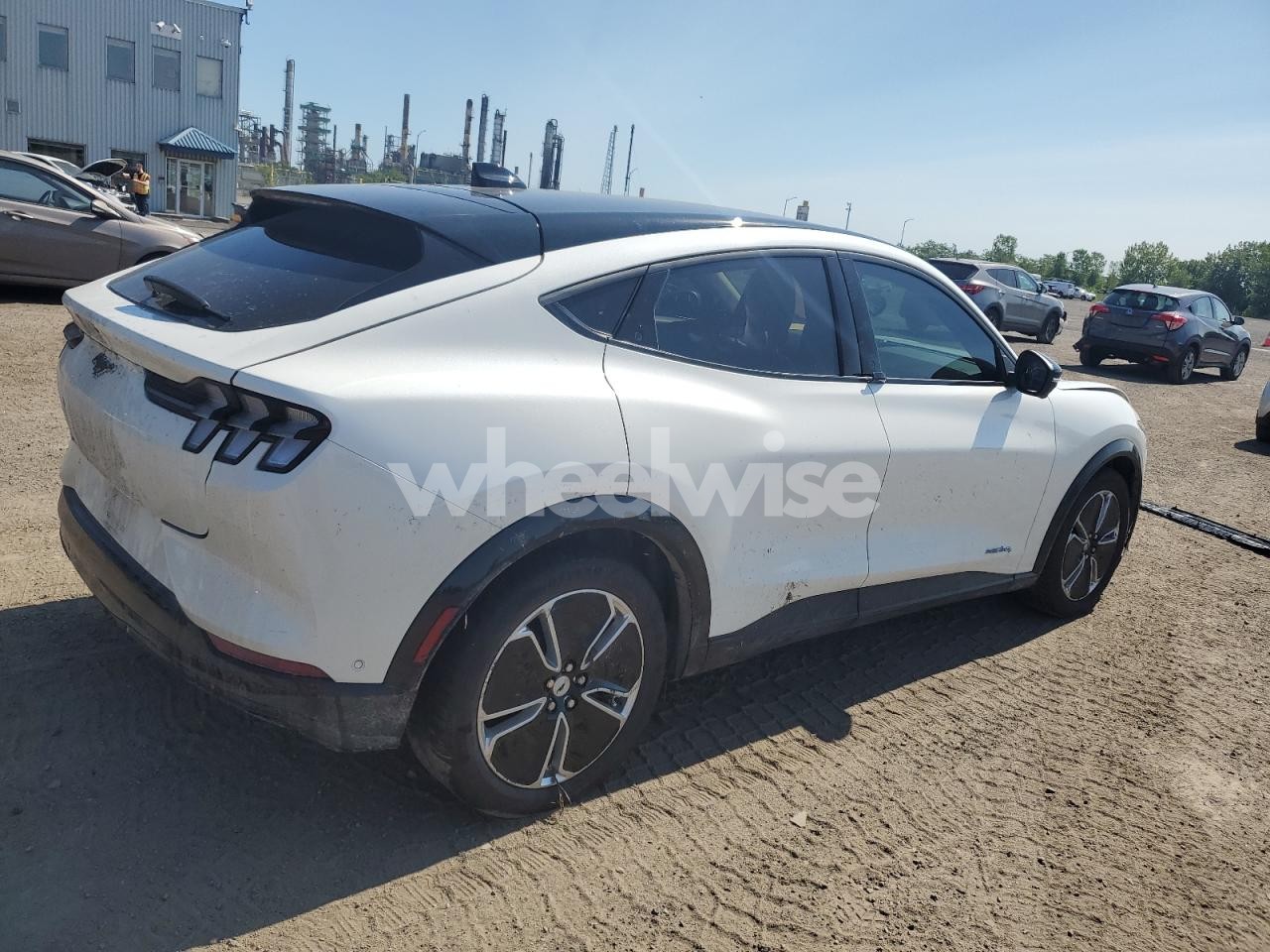 Photo 3 of 2023 FORD MUSTANG MACH-E PREMIUM (VIN 3FMTK3S53PMB00808)