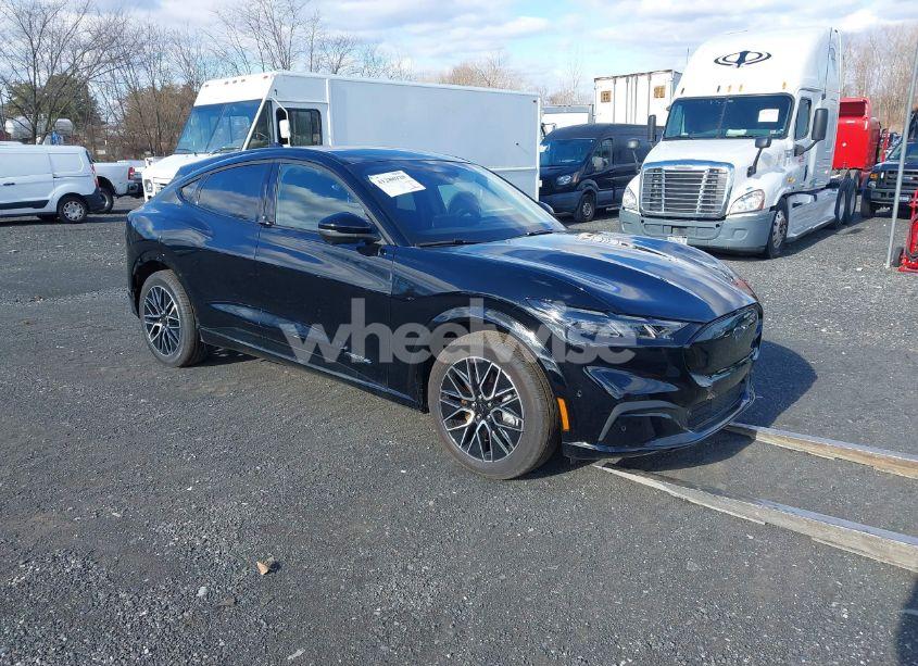 2024 Ford Mustang MACH-E PREMIUM (VIN 3FMTK3S5XRMA31893) main photo