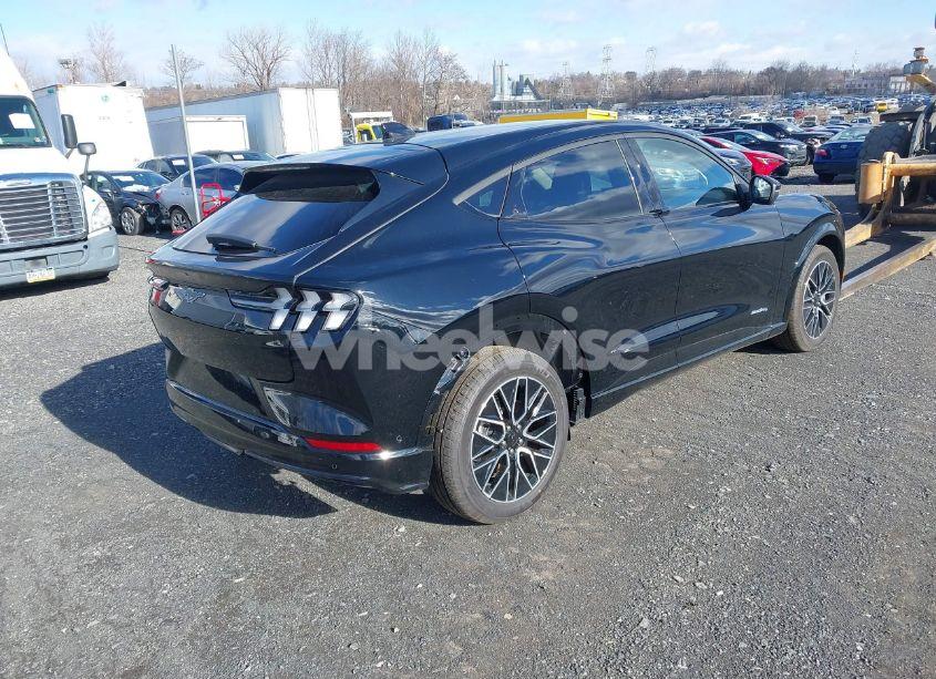 Photo 4 of 2024 Ford Mustang MACH-E PREMIUM (VIN 3FMTK3S5XRMA31893)