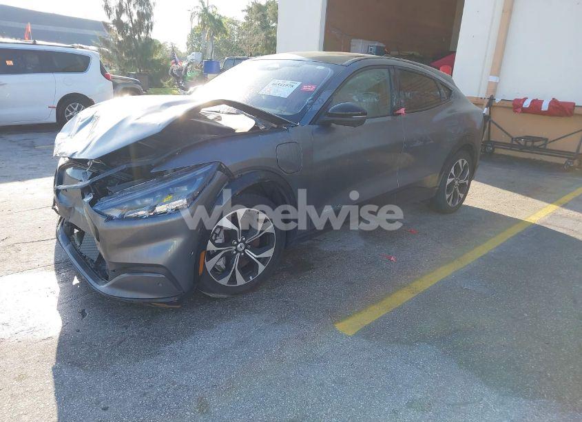 Photo 2 of 2023 Ford Mustang MACH-E PREMIUM (VIN 3FMTK3SS6PMA18061)