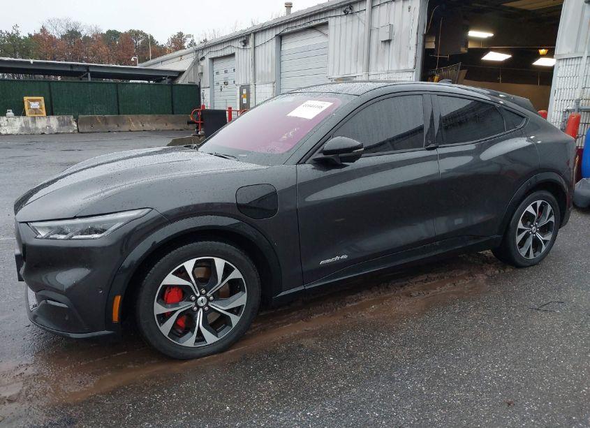 Photo 2 of 2021 Ford Mustang MACH-E PREMIUM (VIN 3FMTK3SS8MMA54216)