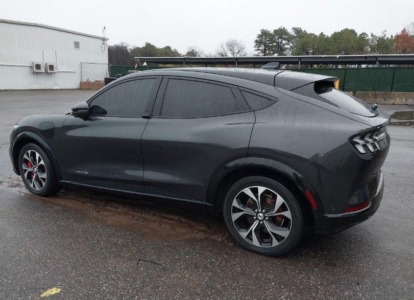 Photo 3 of 2021 Ford Mustang MACH-E PREMIUM (VIN 3FMTK3SS8MMA54216)