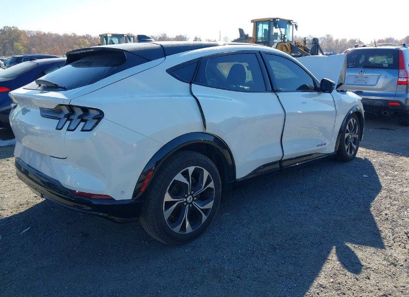 Photo 4 of 2021 Ford Mustang MACH-E PREMIUM (VIN 3FMTK3SU0MMA01303)