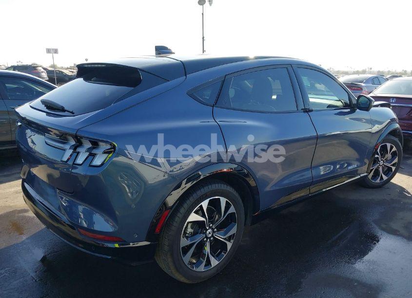 Photo 4 of 2021 Ford Mustang MACH-E PREMIUM (VIN 3FMTK3SU0MMA39551)