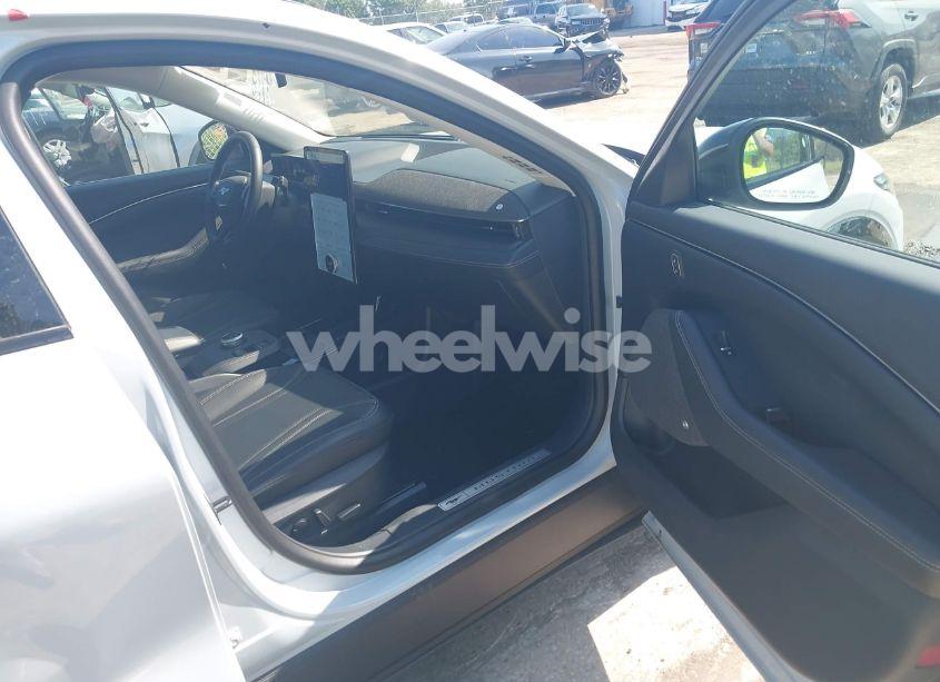 Photo 5 of 2023 Ford Mustang MACH-E PREMIUM (VIN 3FMTK3SU2PMB05408)
