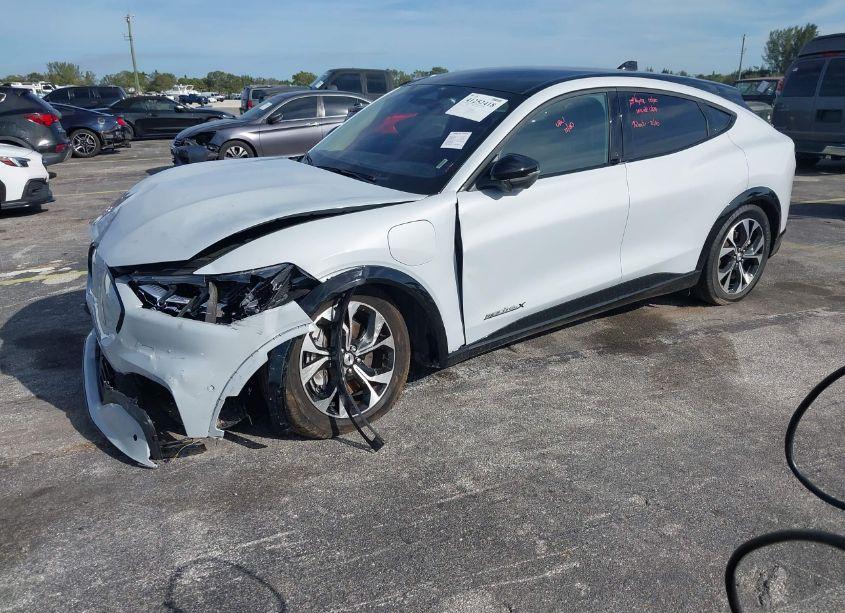 Photo 2 of 2023 Ford Mustang MACH-E PREMIUM (VIN 3FMTK3SU2PMB05960)