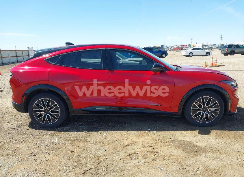 Photo 13 of 2024 Ford Mustang MACH-E PREMIUM (VIN 3FMTK3SU2RMA02489)