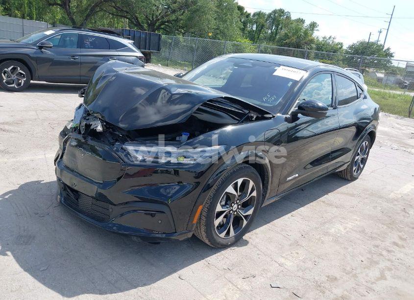Photo 2 of 2023 Ford Mustang MACH-E PREMIUM (VIN 3FMTK3SU4PMA70810)
