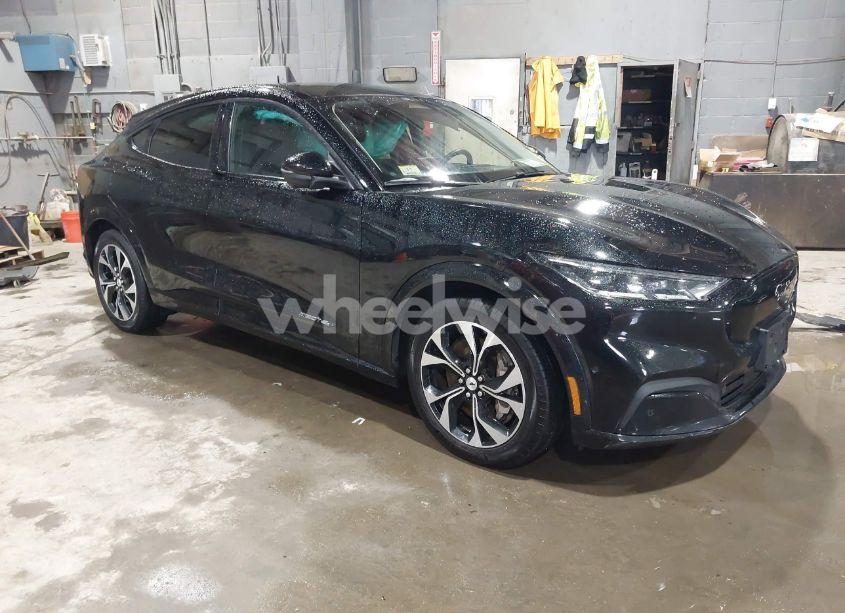 2023 Ford Mustang MACH-E PREMIUM (VIN 3FMTK3SU4PMA72346) main photo
