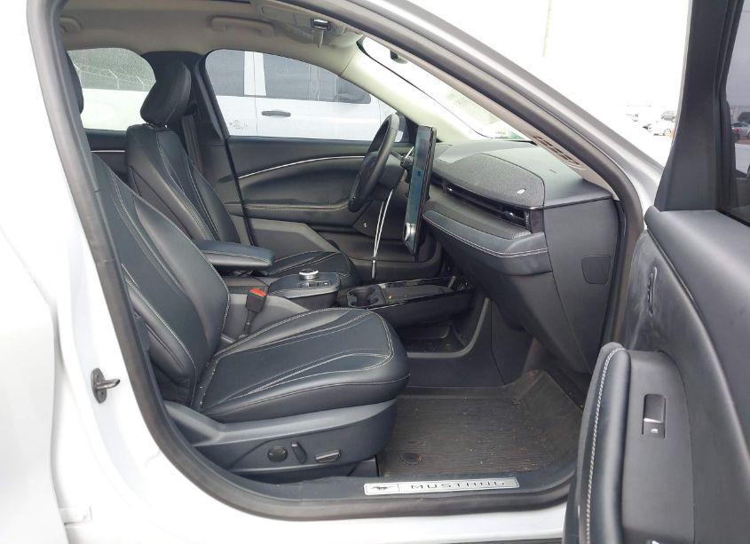 Photo 5 of 2021 Ford Mustang MACH-E PREMIUM (VIN 3FMTK3SU6MMA23970)