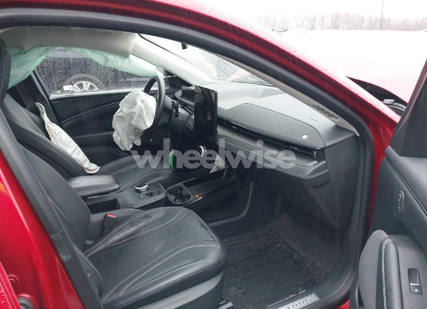 Photo 5 of 2021 Ford Mustang MACH-E PREMIUM (VIN 3FMTK3SU7MMA51535)