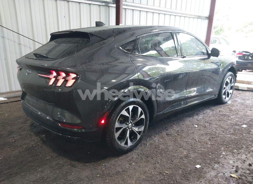 Photo 4 of 2021 Ford Mustang MACH-E PREMIUM (VIN 3FMTK3SU7MMA65077)