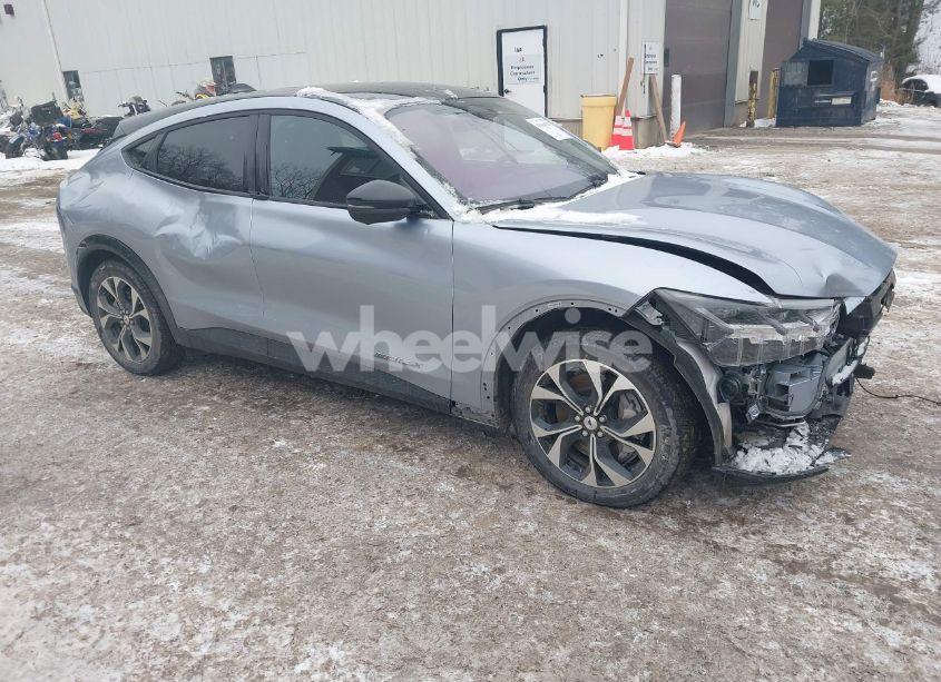 2022 Ford Mustang MACH-E PREMIUM (VIN 3FMTK3SU7NMA23610) main photo