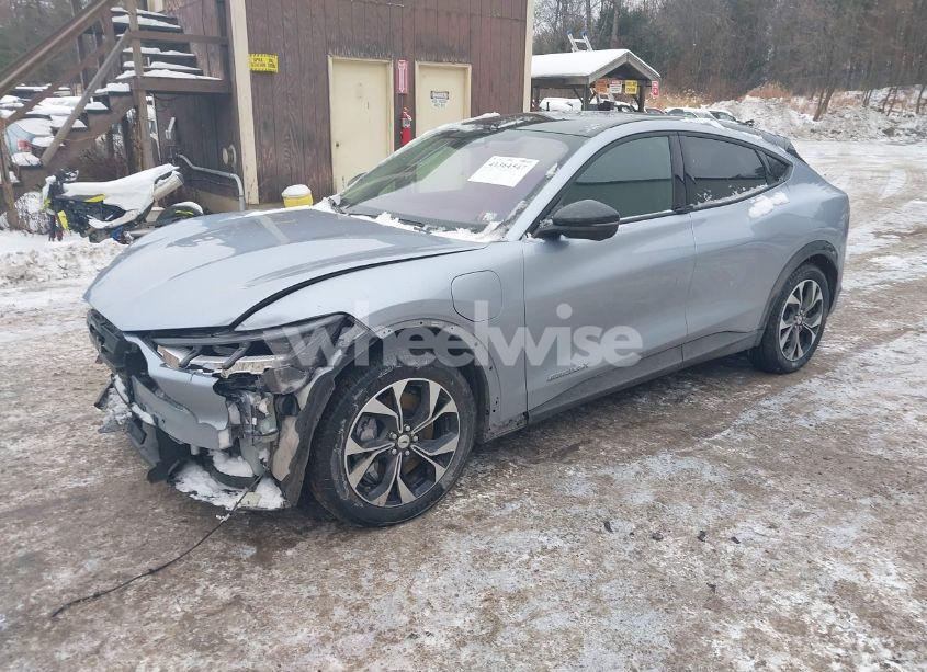 Photo 2 of 2022 Ford Mustang MACH-E PREMIUM (VIN 3FMTK3SU7NMA23610)