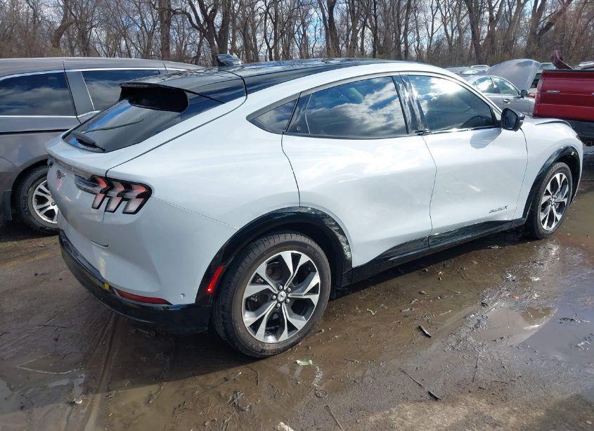 Photo 4 of 2022 Ford Mustang MACH-E PREMIUM (VIN 3FMTK3SU7NMA58406)