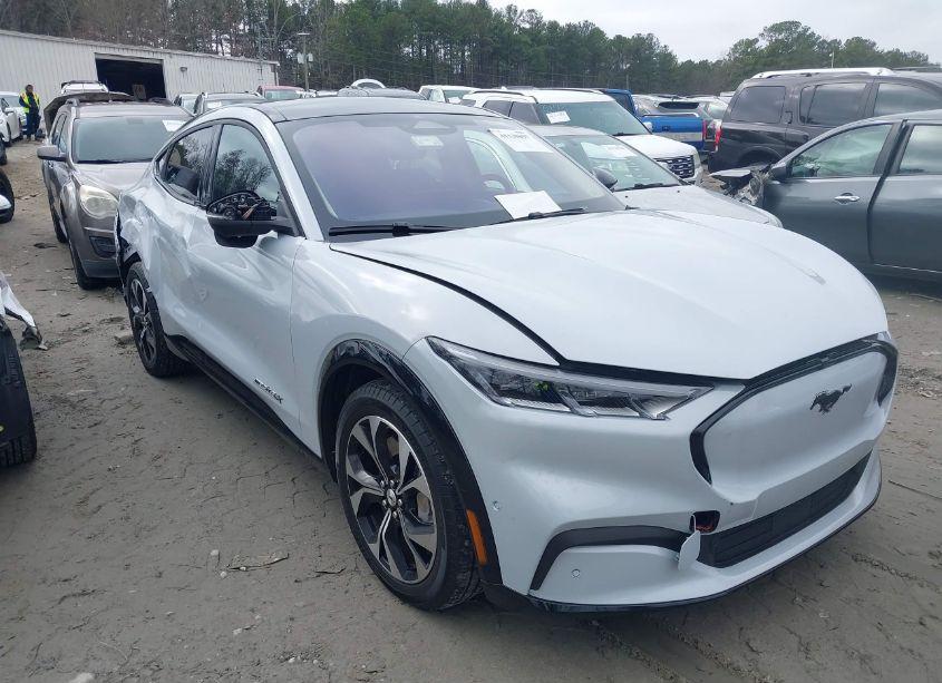 2023 Ford Mustang MACH-E PREMIUM (VIN 3FMTK3SU7PMB06411) main photo