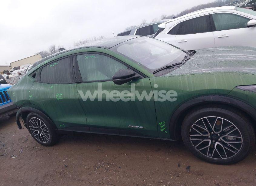 Photo 13 of 2024 Ford Mustang MACH-E PREMIUM (VIN 3FMTK3SU7RMA27663)