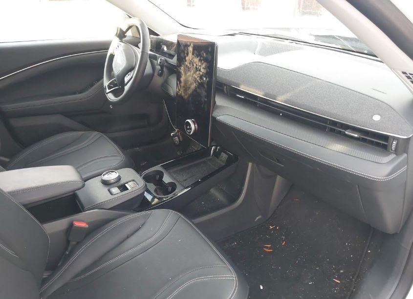 Photo 5 of 2024 Ford Mustang MACH-E PREMIUM (VIN 3FMTK3SU8RMA04750)