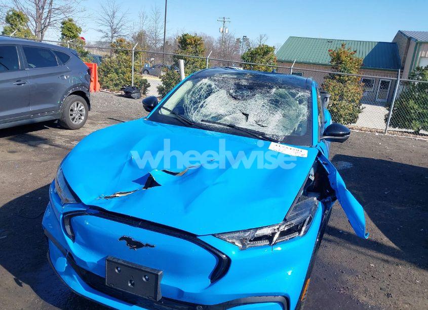 Photo 6 of 2024 Ford Mustang MACH-E PREMIUM (VIN 3FMTK3SU9RMA36963)