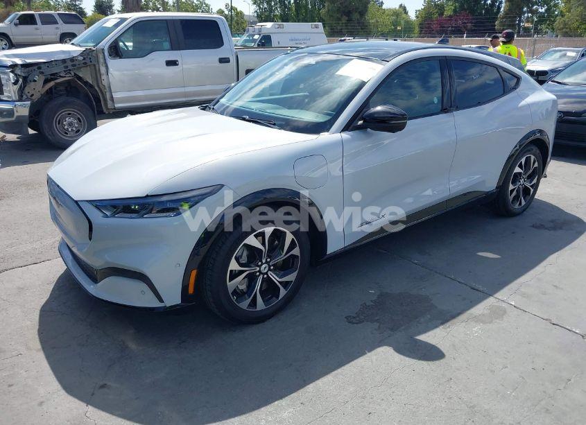 Photo 2 of 2023 Ford Mustang MACH-E PREMIUM (VIN 3FMTK3SUXPMA73825)