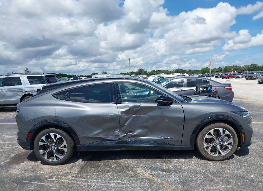 Photo 6 of 2023 Ford Mustang MACH-E PREMIUM (VIN 3FMTK3SUXPMB07018)