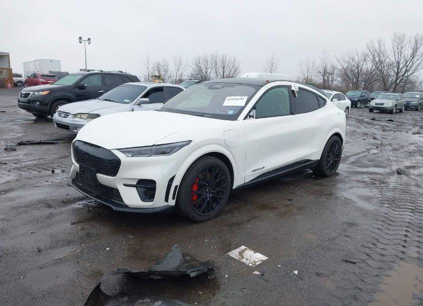 Photo 2 of 2022 Ford Mustang MACH-E GT (VIN 3FMTK4SE2NMA12612)