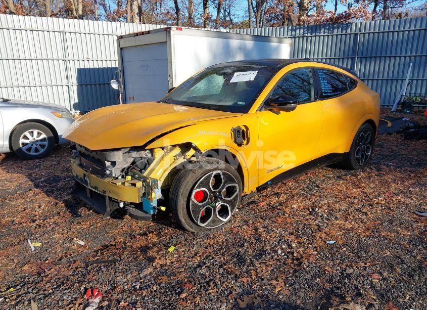 Photo 2 of 2022 Ford Mustang MACH-E GT (VIN 3FMTK4SE2NMA15283)