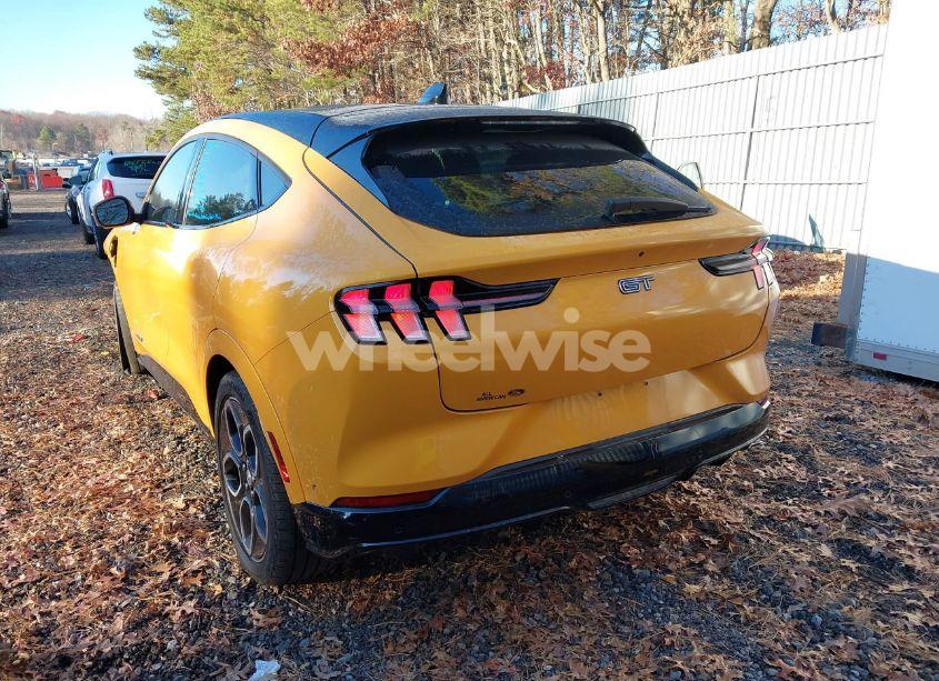 Photo 3 of 2022 Ford Mustang MACH-E GT (VIN 3FMTK4SE2NMA15283)