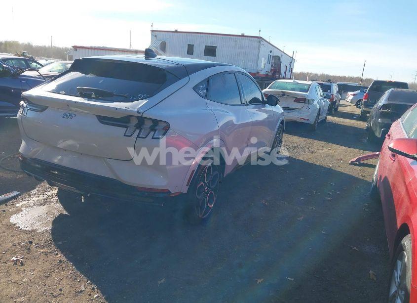 Photo 3 of 2022 Ford Mustang MACH-E GT (VIN 3FMTK4SE4NMA10263)