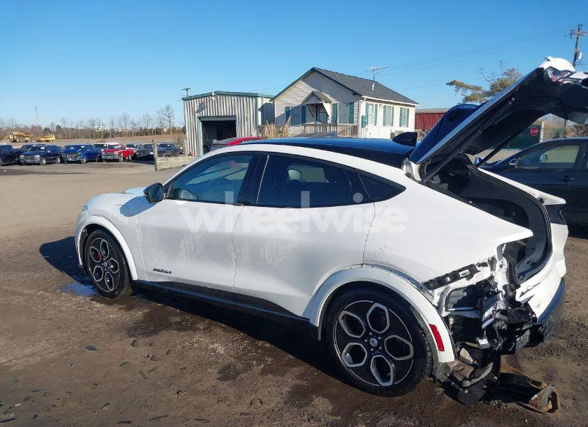 Photo 3 of 2021 Ford Mustang MACH-E GT (VIN 3FMTK4SE9MME03965)