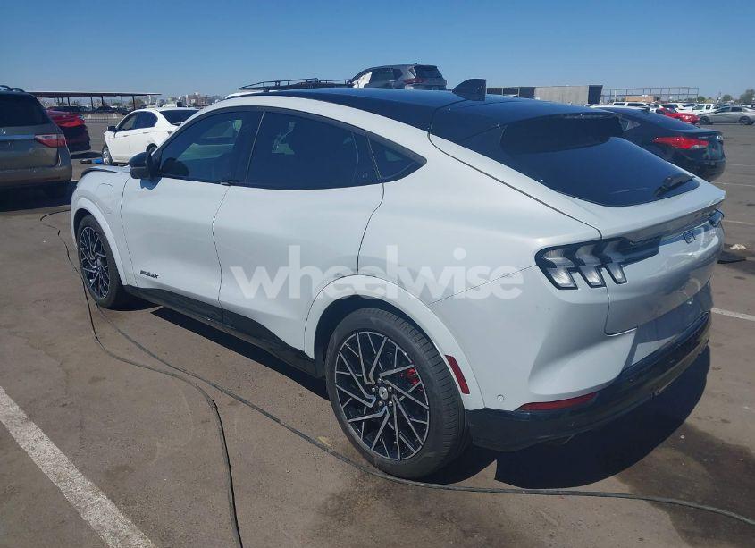 Photo 3 of 2022 Ford Mustang MACH-E GT (VIN 3FMTK4SX6NMA24182)