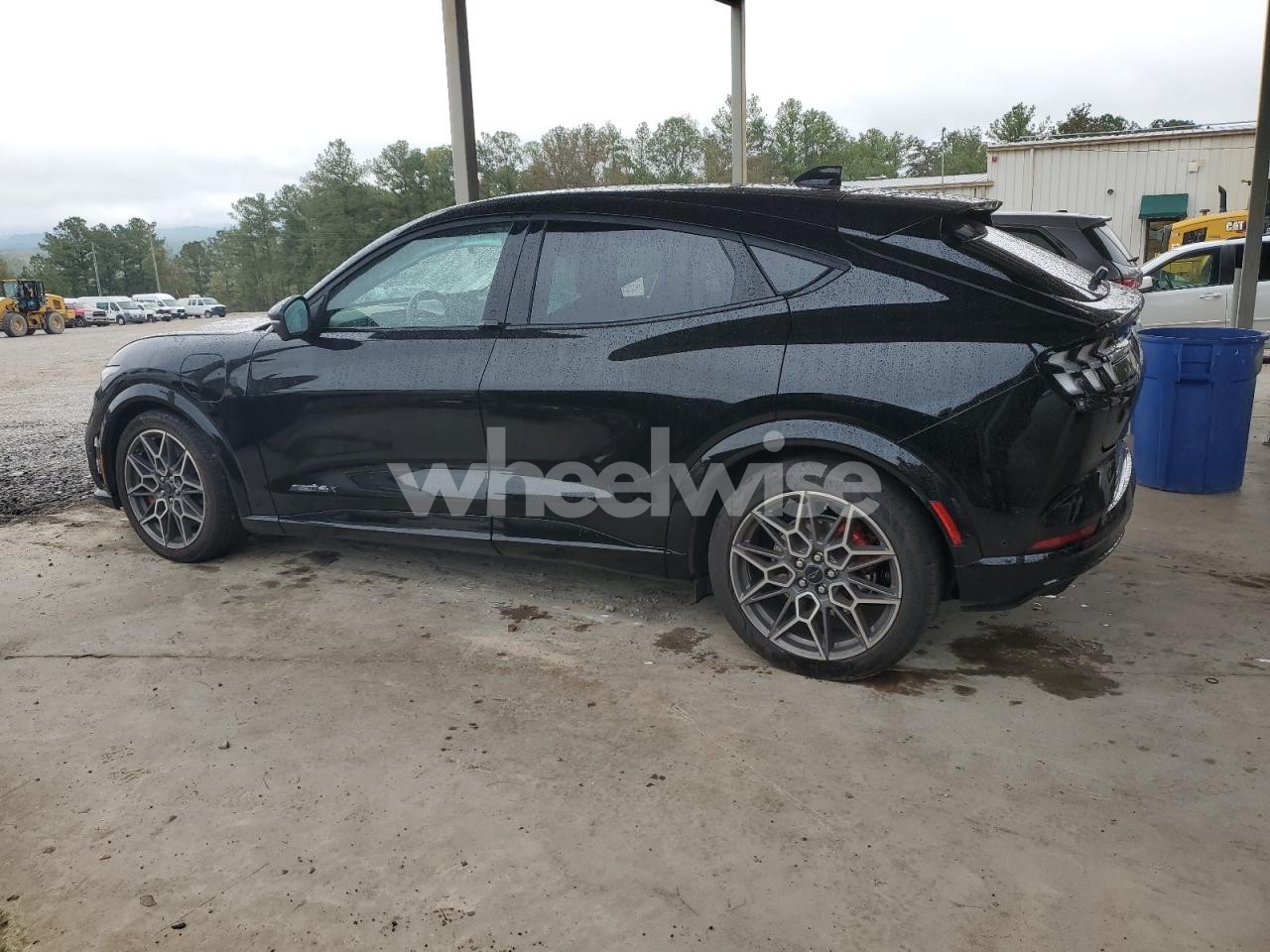 Photo 2 of 2024 FORD MUSTANG MACH-E GT (VIN 3FMTK4SX6RMA49119)