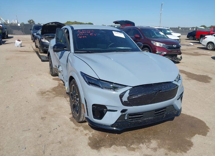 2024 Ford Mustang MACH-E GT (VIN 3FMTK4SX9RMA25140) main photo