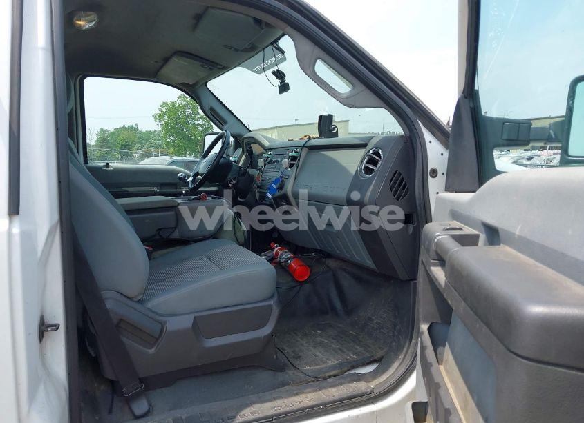 Photo 6 of 2013 Ford F-650 GAS XL/XLT (VIN 3FRNF6HP2DV784335)