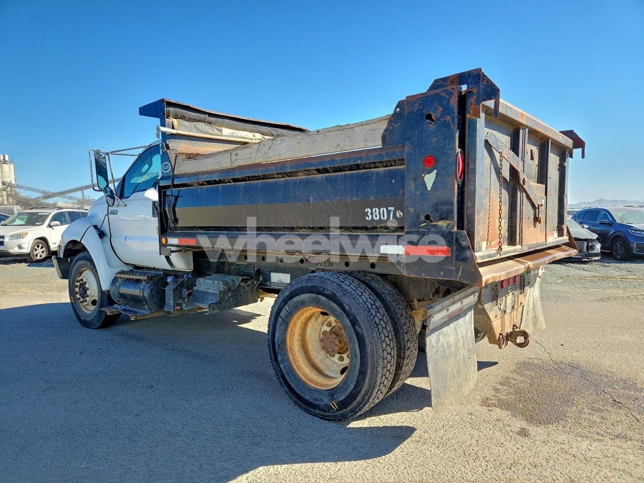 Photo 3 of 2013 FORD F750 SUPER DUTY DUMP TRUCK (VIN 3FRNF7FA5DV784396)
