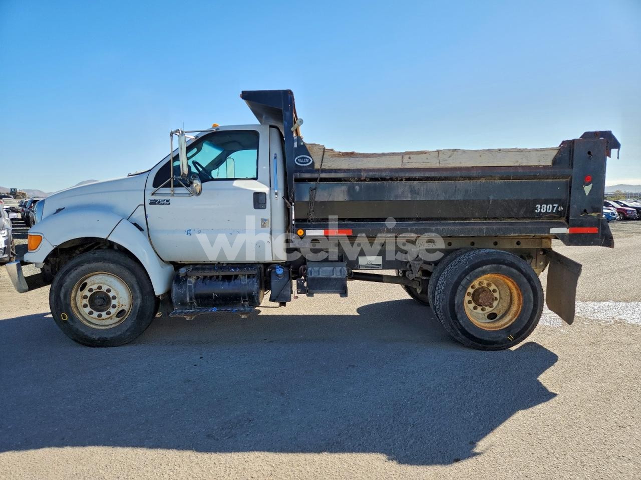 Photo 9 of 2013 FORD F750 SUPER DUTY DUMP TRUCK (VIN 3FRNF7FA5DV784396)