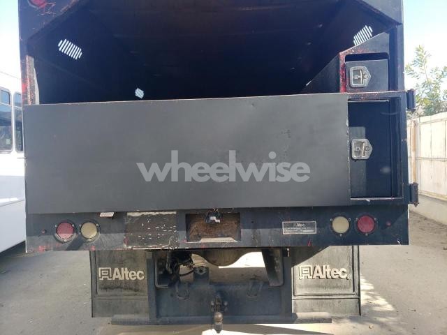 Photo 2 of 2011 FORD F750 SUPER DUTY (VIN 3FRNF7FC2BV591850)