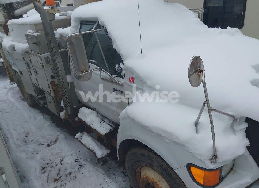 2009 Ford F-750 XL/XLT (VIN 3FRXF75T49V121291) main photo