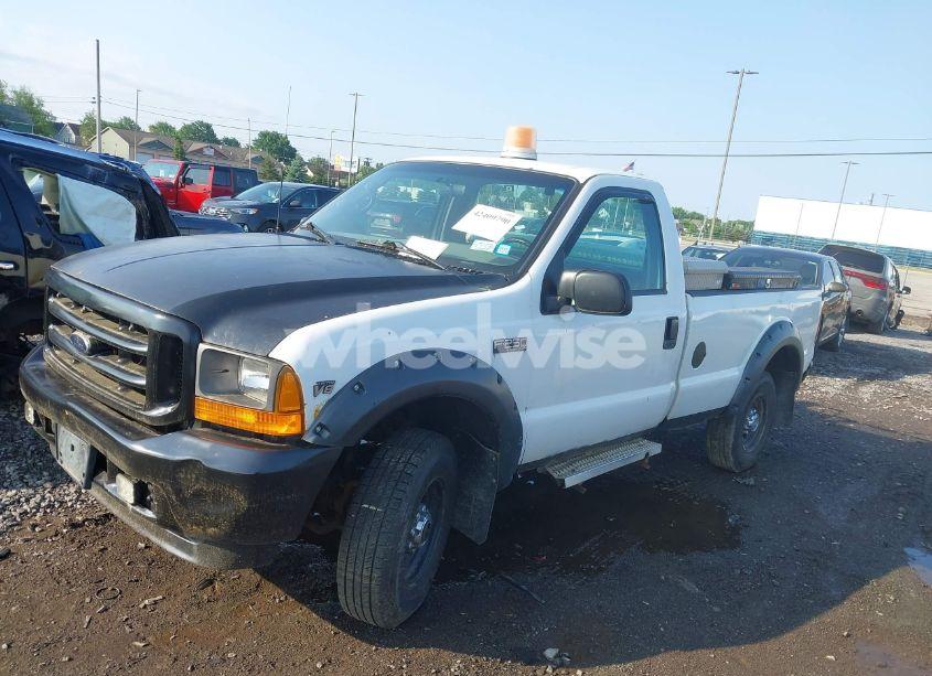 Photo 2 of 2001 Ford F-250 XL/XLT (VIN 3FTNF21L81MA77853)