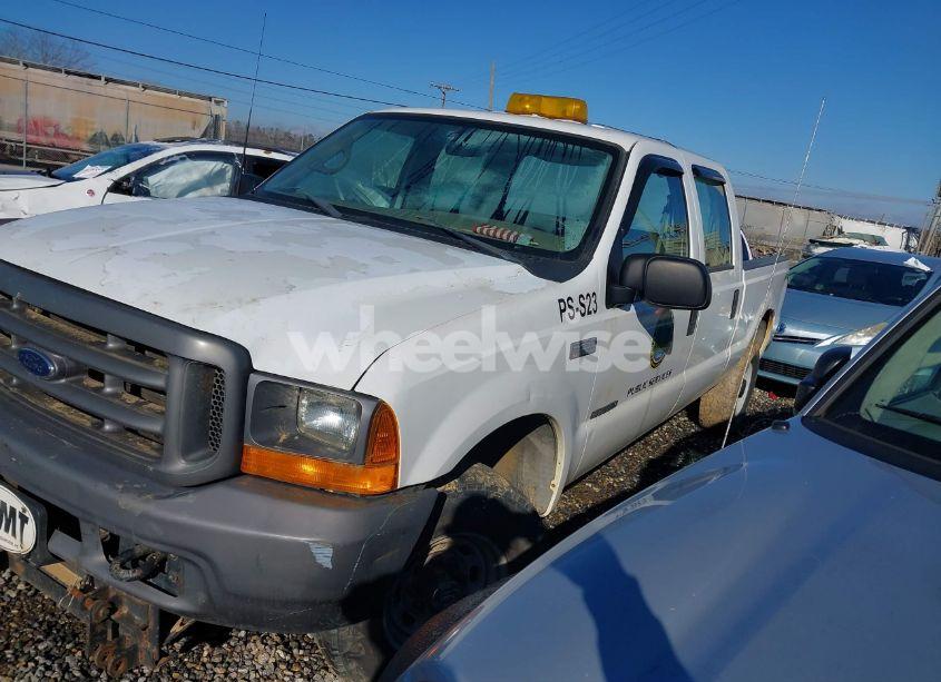 Photo 2 of 2001 Ford F-250 LARIAT/XL/XLT (VIN 3FTNW21FX1MA13114)