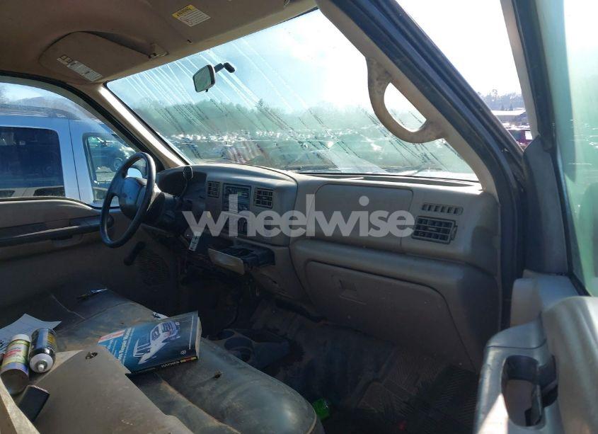 Photo 5 of 2001 Ford F-250 LARIAT/XL/XLT (VIN 3FTNW21FX1MA13114)