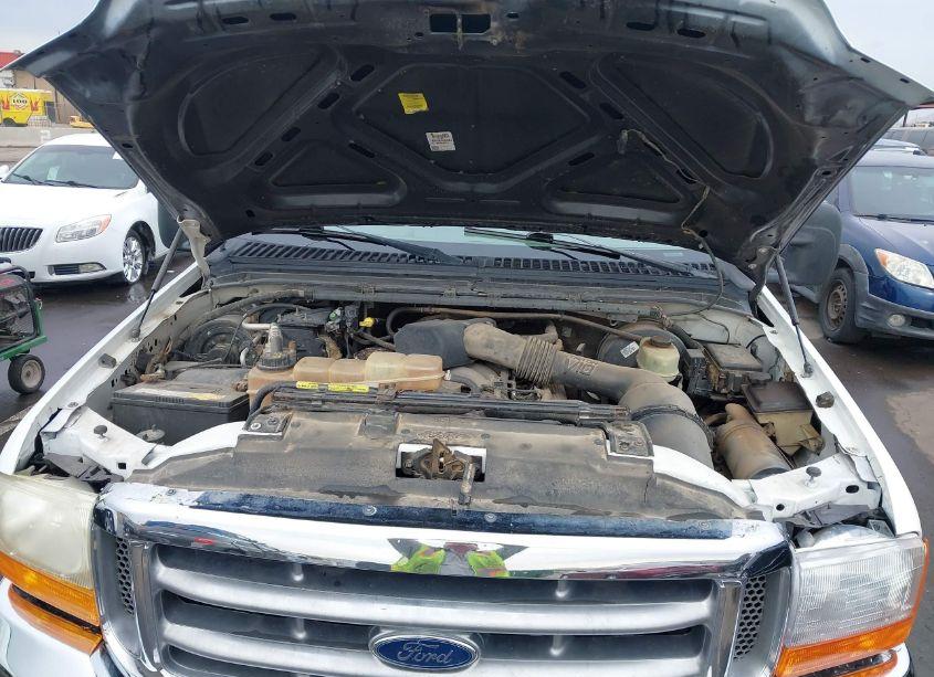 Photo 10 of 2000 Ford F-250 LARIAT/XL/XLT (VIN 3FTNX20S1YMA74695)