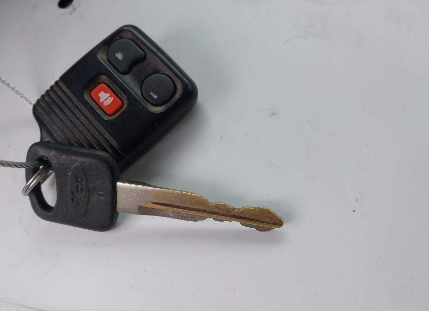 Photo 11 of 2000 Ford F-250 LARIAT/XL/XLT (VIN 3FTNX20S1YMA74695)