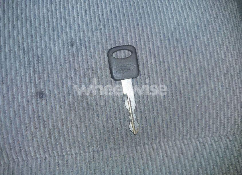 Photo 11 of 2004 Ford F-250 LARIAT/XL/XLT (VIN 3FTNX21L64MA00240)