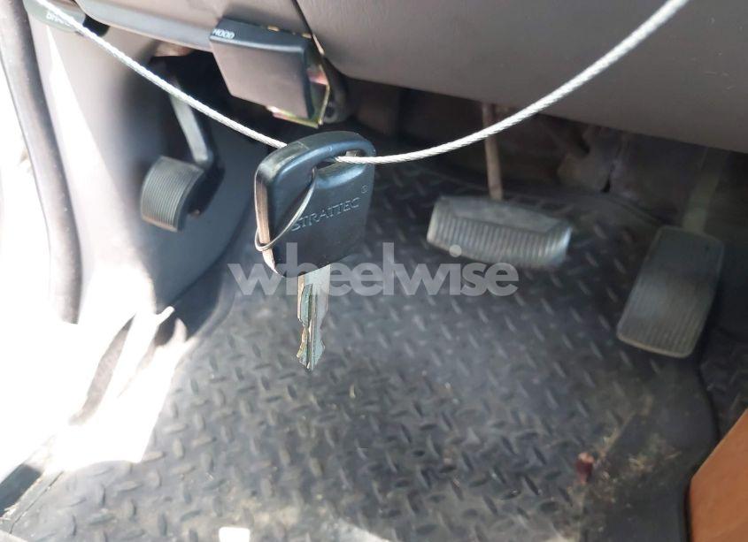 Photo 11 of 2002 Ford F-150 XL/XLT (VIN 3FTRF17222MA24139)