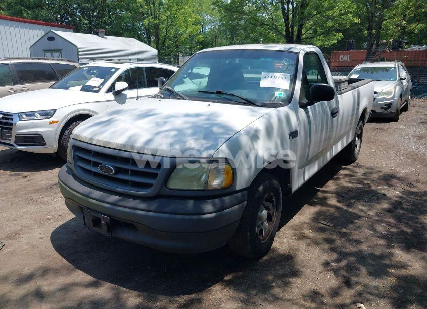 Photo 2 of 2002 Ford F-150 XL/XLT (VIN 3FTRF17222MA24139)